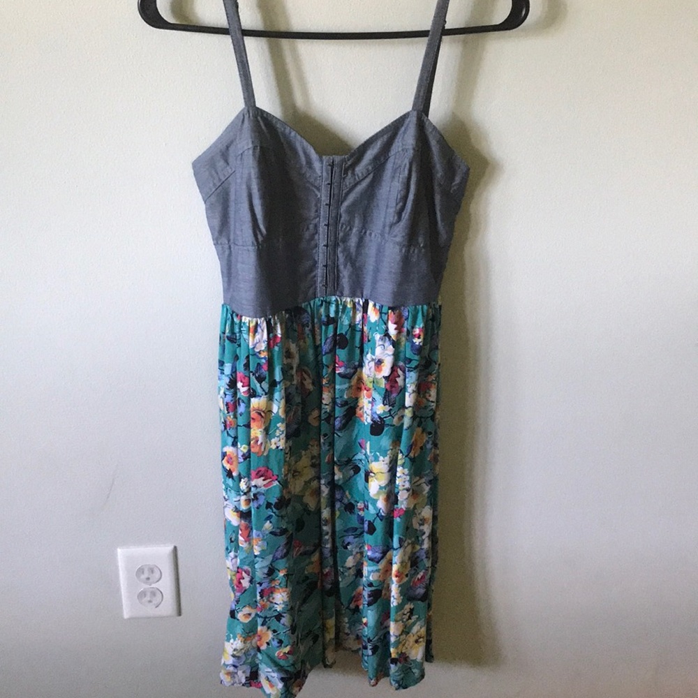 Xhilaration dress size Medium
